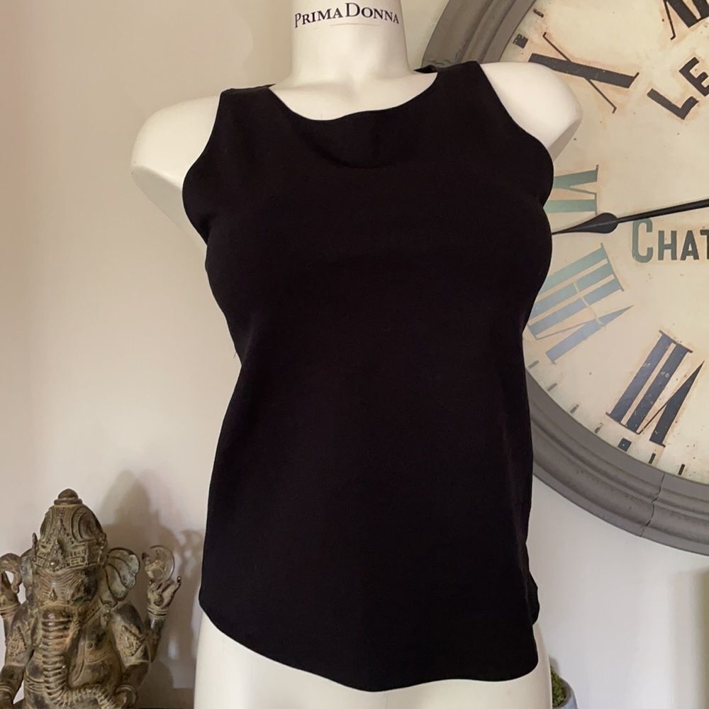 The Row  black fitted tank Euc medium